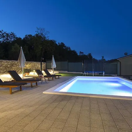 Vila Peaceful With Swimming Pool In Labin Labin (Istria)